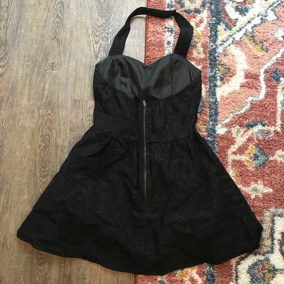 Forever 21 black mini halter dress - Picture 2 of 4